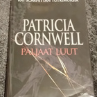 Patricia Cornwell - Paljaat luut - pikkukuva 1