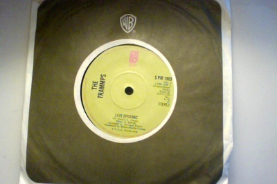 THE TRAMMPS :: LOVE EPIDEMIC / KNOW THAT FEELING : 7" 1976 !