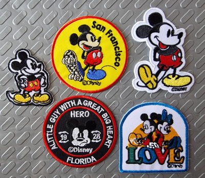 5 kpl Mickey Mouse / Mikki Hiiri kangasmerkkejä