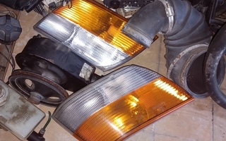 Saab 900: etuvilkut 2kpl
