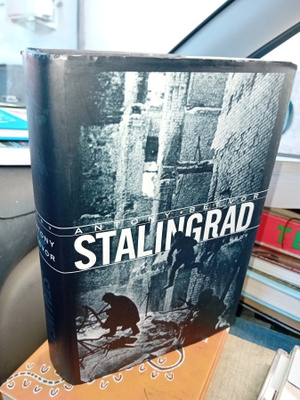 Beevor : Stalingrad  ( SIS POSTIKULU  )