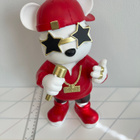 UUSI! Näyttävä Rapper Bear -Koristepatsas - pikkukuva 2
