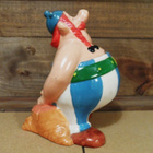 HYVÄKUNTOINEN OBELIX SÄÄSTÖLIPAS / FIGUURI / KERAMIIKKA - pikkukuva 1