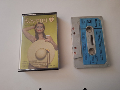 KUUMA KASETTIKESÄ 1 - Fredi, Kisu, Markku Aro ym. c-kasetti