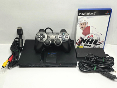 PS2 Slim konsoli + ohjain + muistikortti + peli [2]