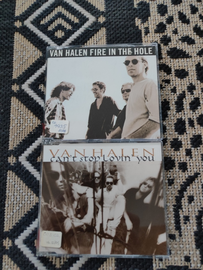 Van Halen cds x2