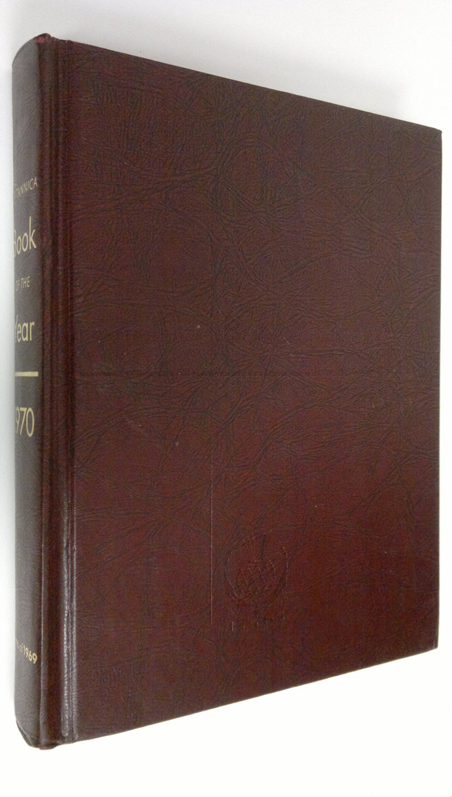 William Bentom : Britannica Book of the Year 1970 - Event...