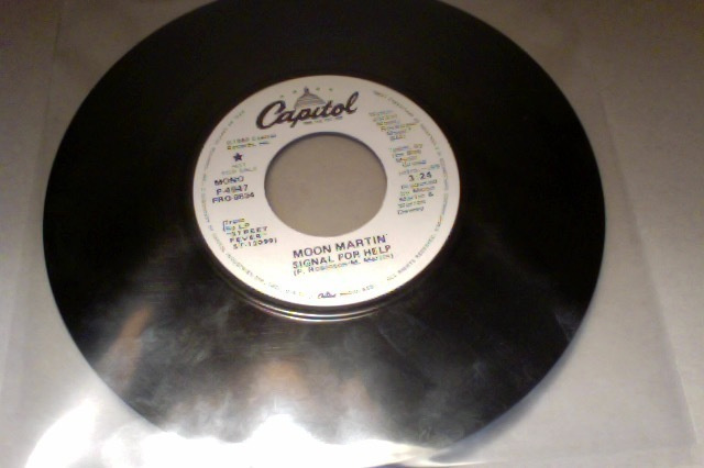 MOON MARTIN  ::  SIGNAL FOR HELP  ::  PROMO  VINYYLI 7" 1980