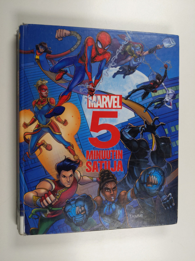 5 minuutin satuja - Marvel