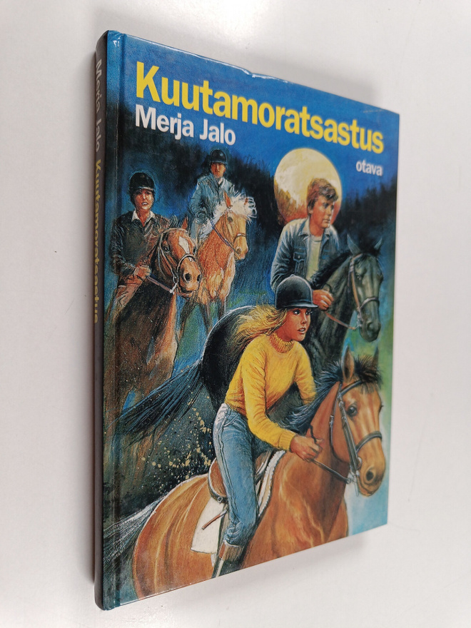 Merja Jalo : Kuutamoratsastus