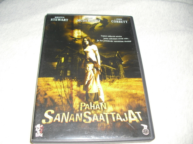 PAHAN SANANSAATTAJAT (Kristen Stewart)***