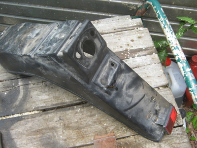 Kawasaki AR125 takalokasuoja