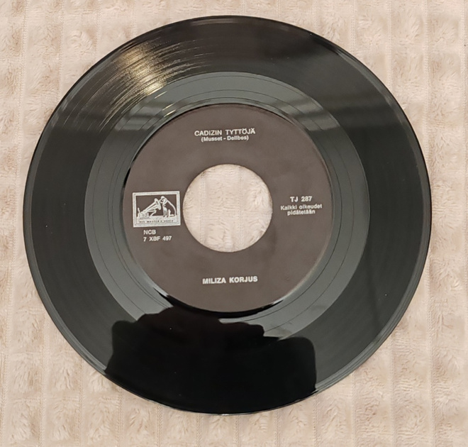 Miliza Korjus Warum? Cadizin Tyttöjä 7"Single