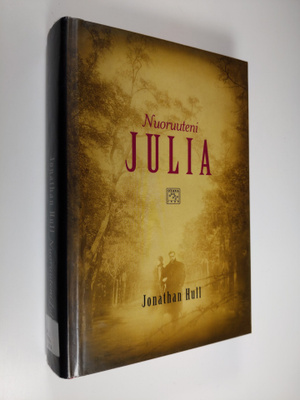 Jonathan Hull : Nuoruuteni Julia