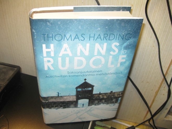 Hanns ja Rudolf —  Auschwitzin komendanttia metsästämässä