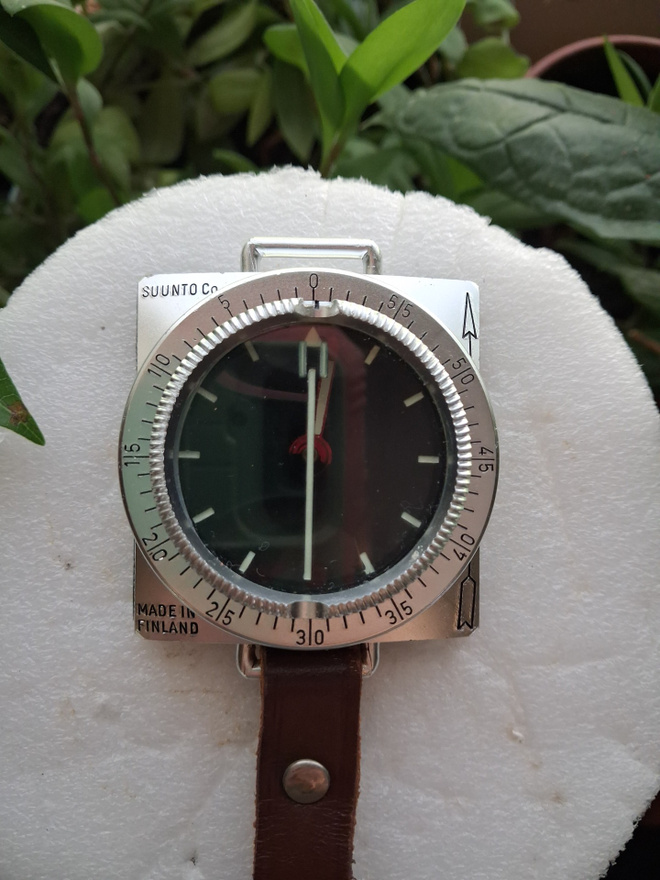 Suunto  rannekompassi