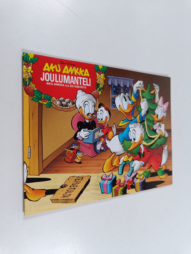 Aku Ankka, 52-53 B : Joulumanteli 2015
