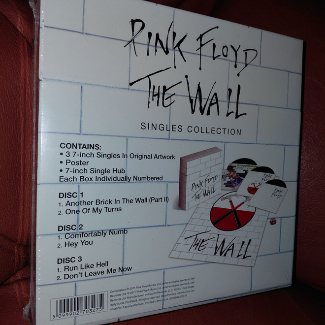 Pink Floyd harvinaisuus The Wall singleboksi muoveissa