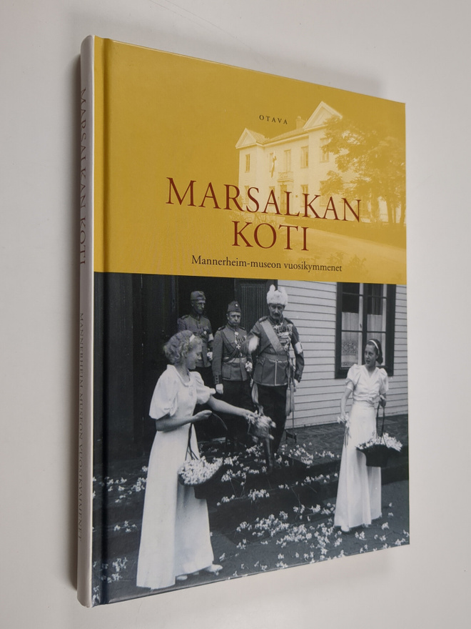 Märtha (toim.) Norrback : Marsalkan koti : Mannerheim-mus...