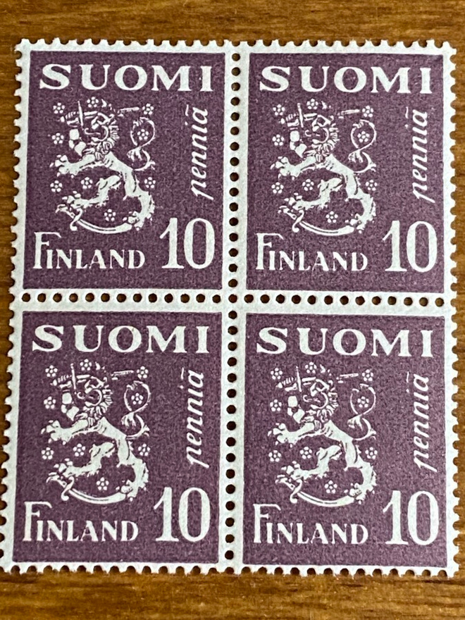 LEIJONAMALLI 1930 10PENNIÄ NELIÖ**