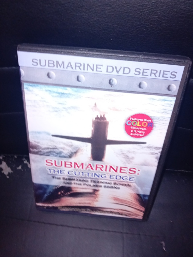 DVD SUBMARINES : The Cutting Edge ( SIS POSTIKULU )