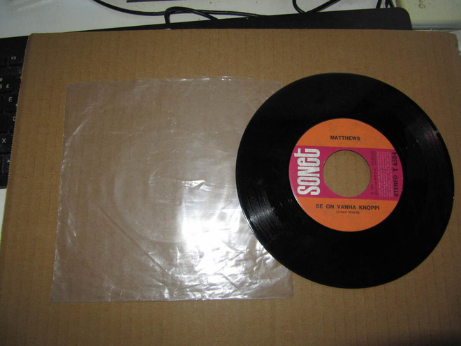 Matthews 7" Se on vanha knoppi v.1974