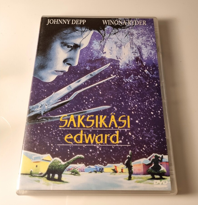 Saksikäsi Edward (Johnny Depp, ohj. Tim Burton) suomidvd