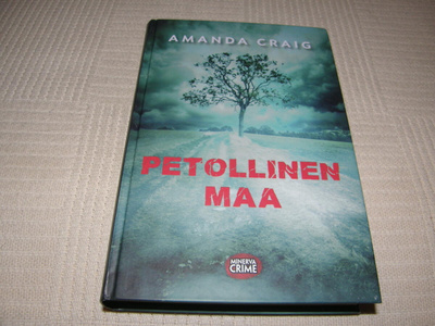 Amanda Craig Petollinen maa  -sid