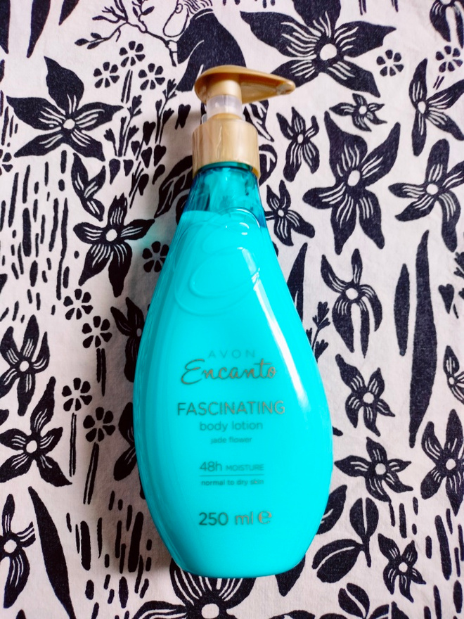 ~Avon Encanto fascinating body lotion~
