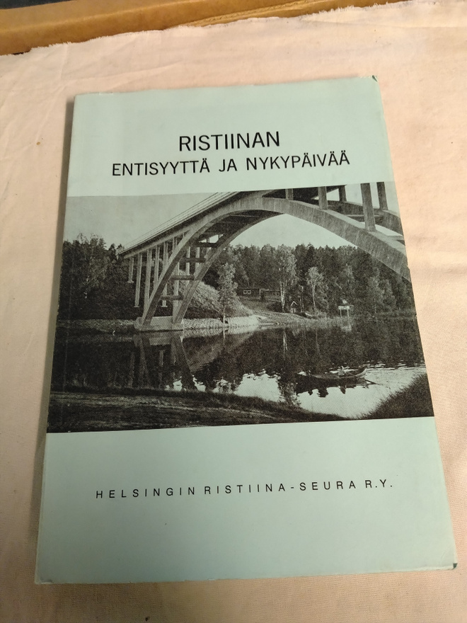ristiina entisyyttä ja nykypäivää