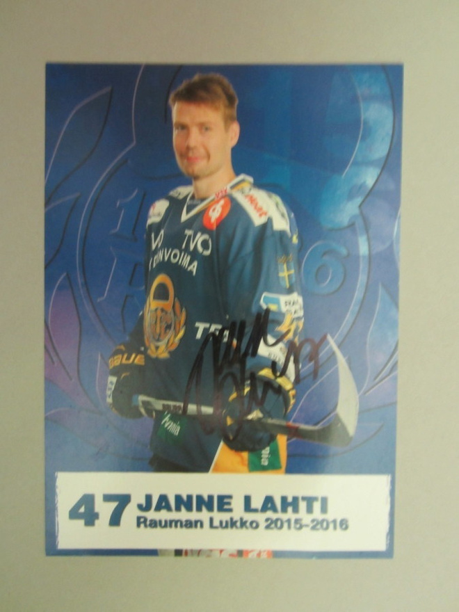 RAUMAN LUKKO POSTIKORTTI NIMMARILLA 2015-16 JANNE LAHTI