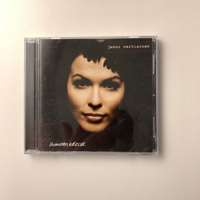 Jenni Vartiainen - Ihmisten edessä