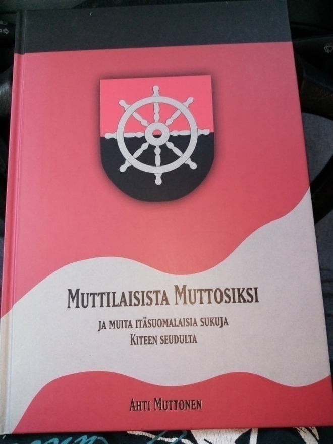 MUTTONEN :  MUTTILAISISTA MUTTOSIKSI ( SIS POSTIKULU  )