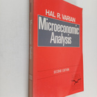 Hal R. Varian : Microeconomic Analysis - pikkukuva 1