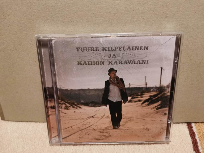 Tuure Kilpeläinen ja Kaihon Karavaani:Valon pisaroita CD