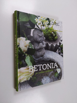 Malin Nilsson : Betonia ja veden välkettä