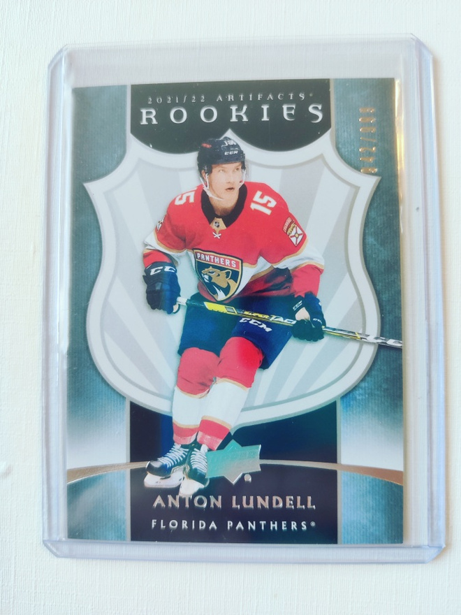 Anton Lundell - 21-22 Artifacts Retro Rookies /999