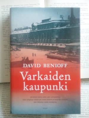 David Benioff - Varkaiden kaupunki (sid.)