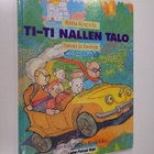 Riitta Korpela : Ti-Ti Nallen talo : satuja ja lauluja - pikkukuva 1