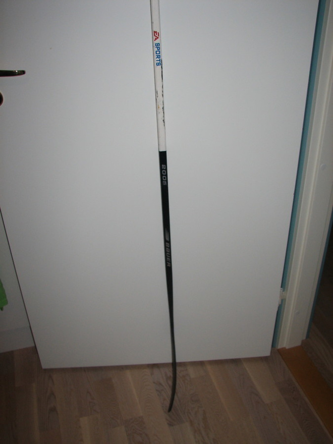 JOKINEN JÄÄKIEKKO MAILA