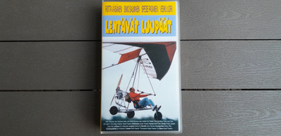 VHS: Lentävät Luupäät (Spede Pasanen, Simo Salminen 1984/?)