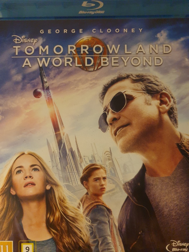 Tomorrowland Blu-ray