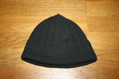 Tummanharmaa pipo fleece-vuorilla 55-57