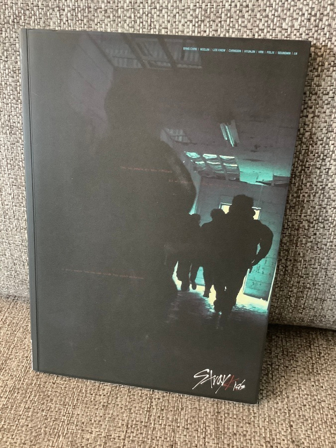 STRAY KIDS:I AM NOT ( I Am version)  K-pop