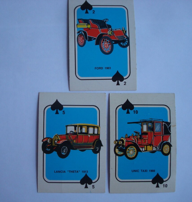 Vanhat autot pelikort: FORD1903, LANCIA1913 ja UNIC TAXI1908