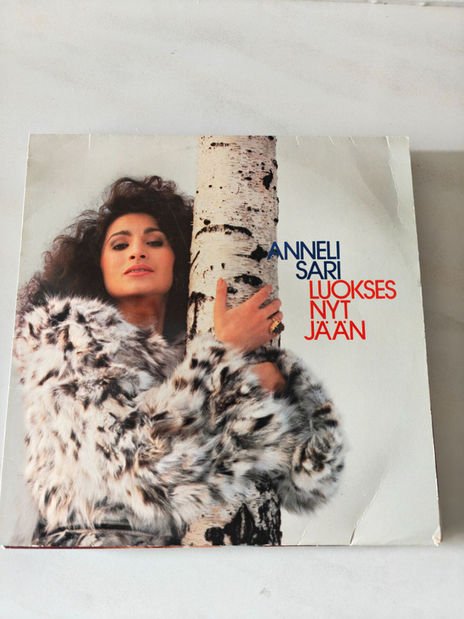 LP Anneli Sari/luokses nyt jään