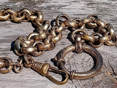 Kullanvärine Taskukellon perät. Pituus - 261 mm. Hyväkuntois
