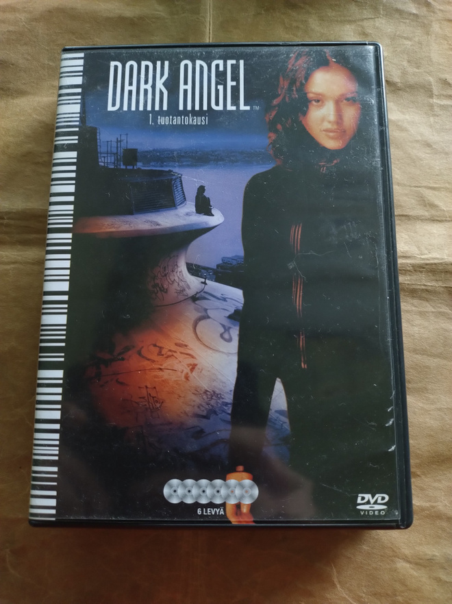 Dark Angel 1. tuotantokausi (DVD) (6 levyä)