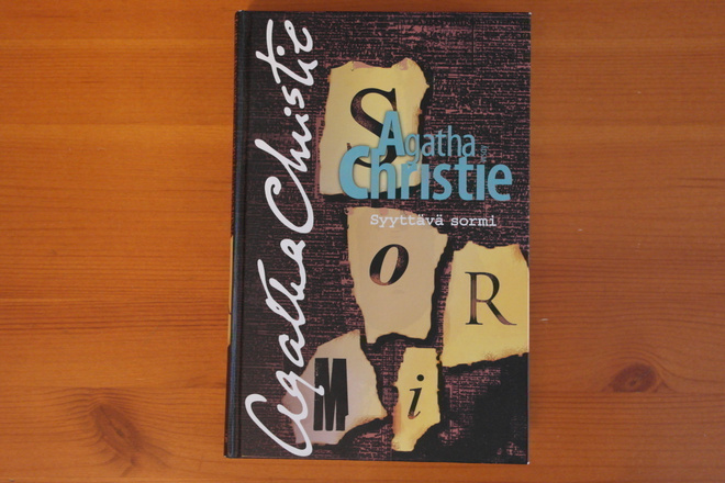 Agatha Christie:Syyttävä sormi.7.p.Sid.Hieno!