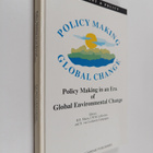 Policy making in an era of global environmental change - pikkukuva 1
